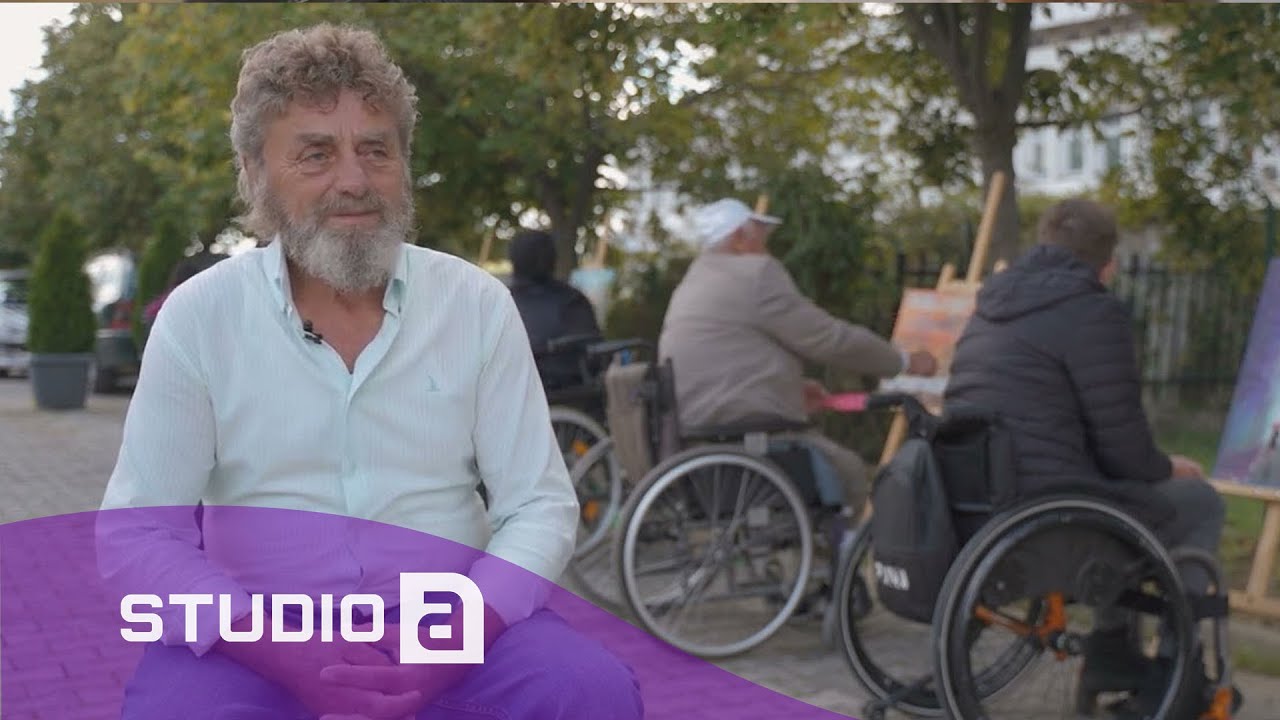 Piktori nga Drenasi, i cili po iu del në ndihmë personave me aftësi të kufizuara