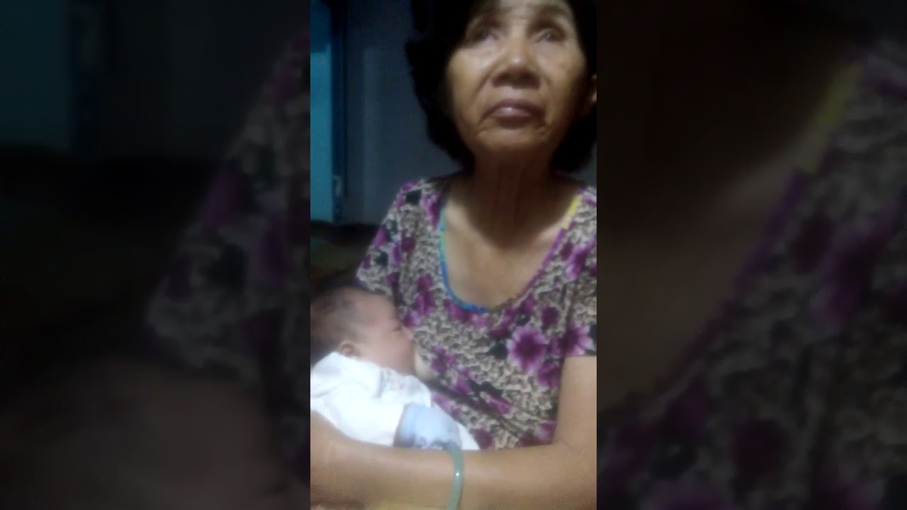 Ba cu 65 Tuoi o Nha cho chau bu thet