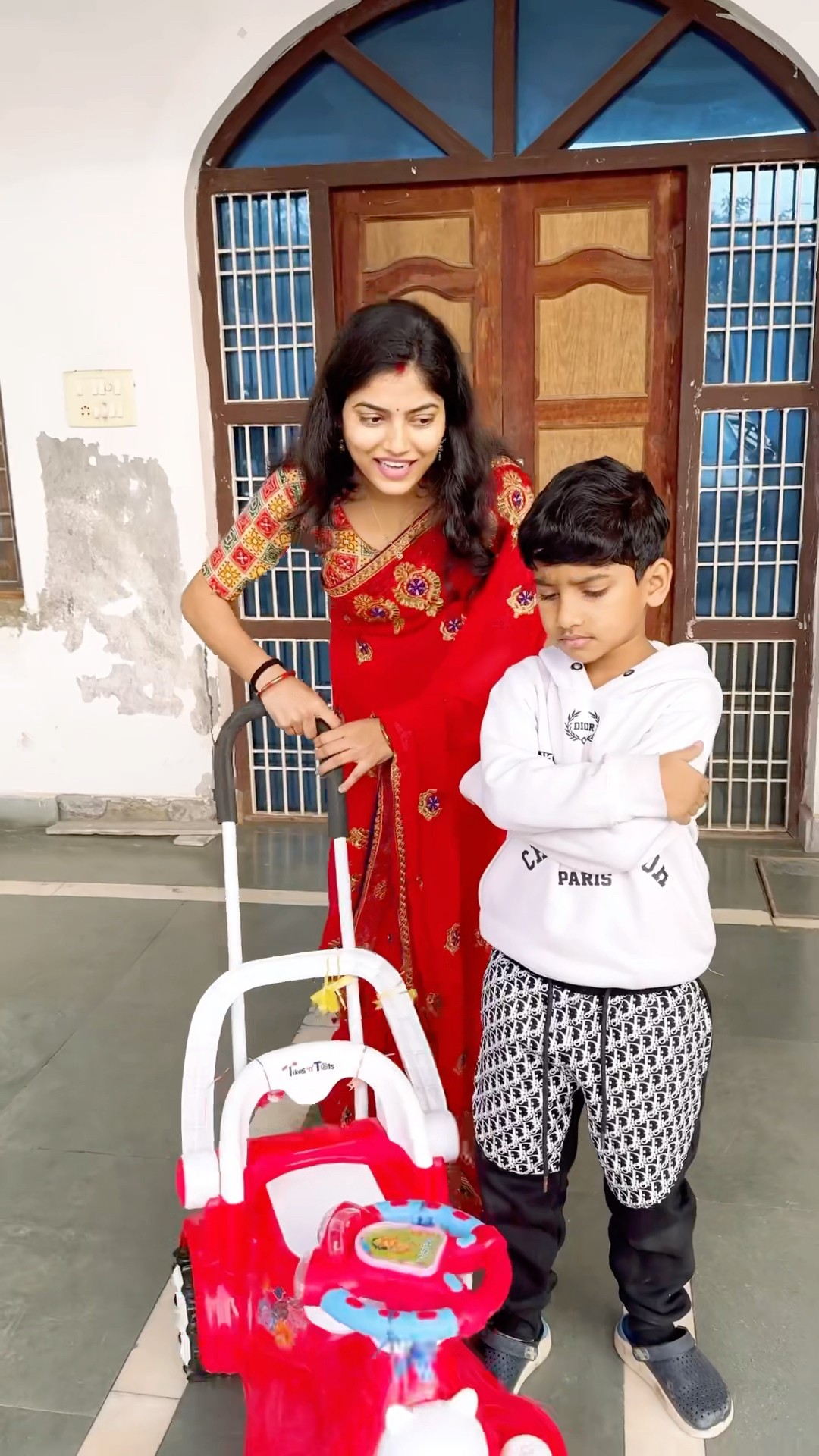 Anant k liye layi mumma new cycle ?