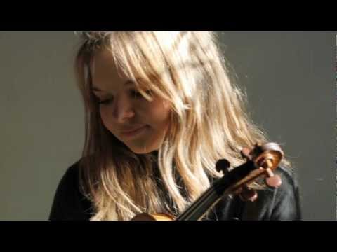 Laura Marzadori - Saint-Saëns, Violin Concerto n. 3, 2nd MOV.