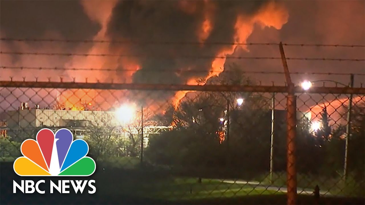 Watch: Smoke Rises From Ohio Paint Factory After Explosion Causes Fire | NBC News NOW