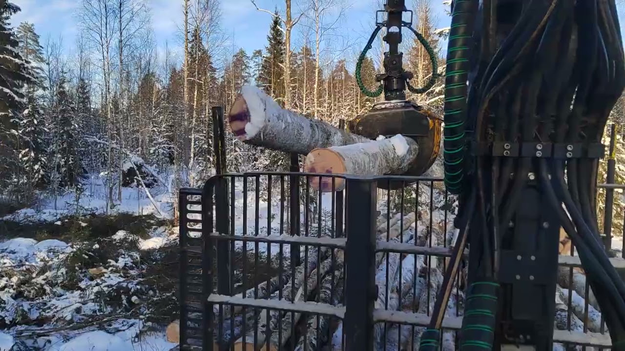 John Deere 1510G monilajikuorma 