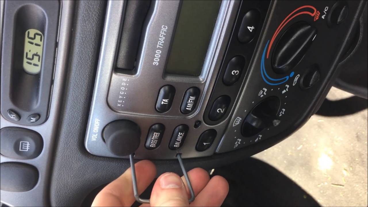 Changement autoradio sur ford fiesta - Audio - Équipement - Forum Technique  - Forum Auto