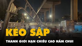 Xe tải kéo sập thanh giới hạn chiều cao hầm chui, nhiều người thoát nạn