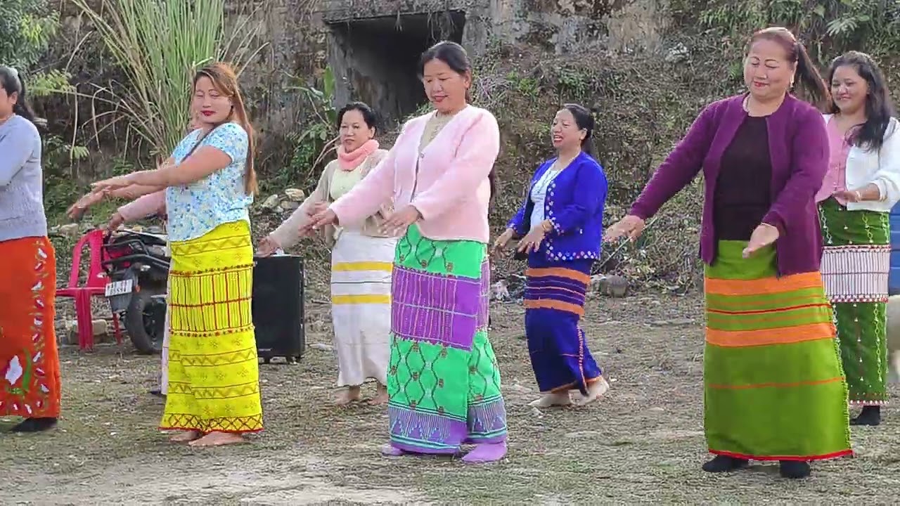 GROUP DANCE BY NYAME PARTY 
