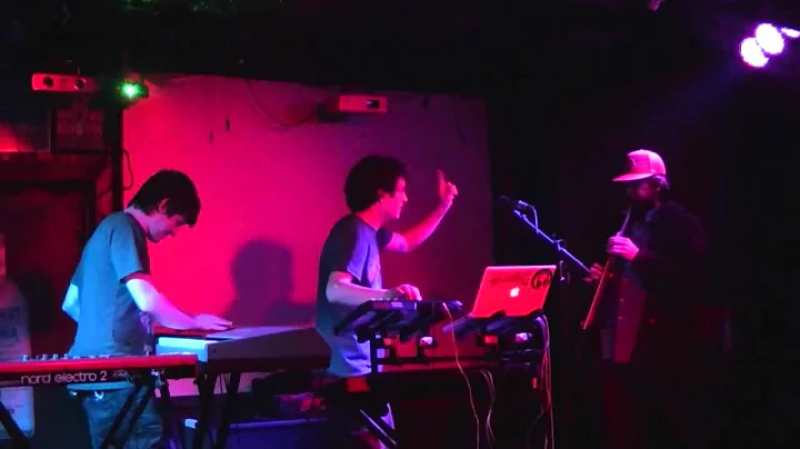 Embryonic Fluid performs w/ sg Nick Gerlach Thursday, February 3rd, 2011