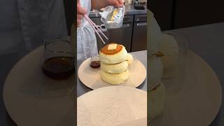 東京でオープンしたばかりの小さなパンケーキ専門店🥞ふわふわで厚みのある焼きたてスフレ生地が楽しめる！ #東京グルメ