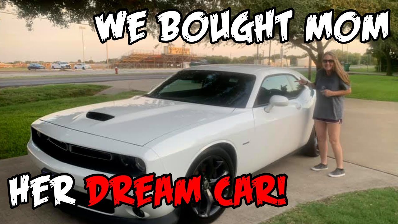 We bought my mom her DREAM CAR!!! - Dodge Challenger RT - YouTube