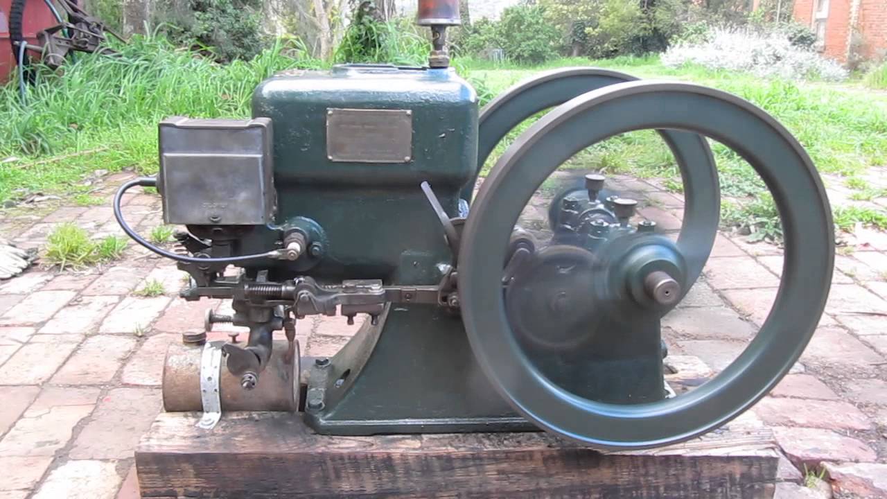 Hercules 1.5HP hit and miss stationary engine - YouTube