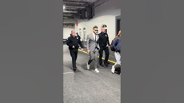 Marcus Freeman has arrived at Hard Rock Stadium for the 2025 Orange Bowl | College Football Playoff