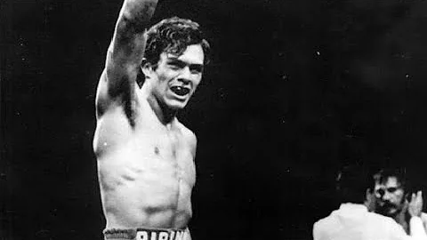 Pipino Cuevas vs Roger Stafford - Highlights (Upse...