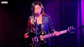 Jamie XX feat Romy & Olivier - Stranger in a room & SeeSaw @BBCR1