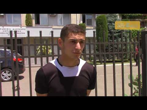 სენაკელი ახალგაზრდა, რომელიც პოლიციელებს ზეწოლაში ადანაშაულებს საოლქო პროკურატურაში იმყოფება