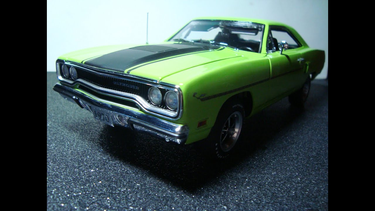 GMP 1/18 1970 プリマス ロードランナー グリーン Plymouth 1970 Plymouth Roadrunner, in the 1:18th scale, by GMP - YouTube