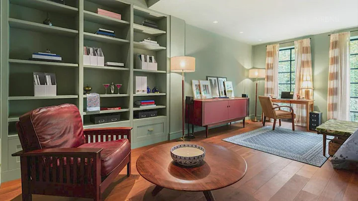 Want to live like Carrie Bradshaw? AirBNB recreate...