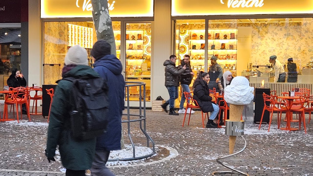 FRANKFURT/GERMANY/Walking tour of Grosse Bockenheimer/January 2026