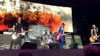 I Hate Myself for Loving You - Joan Jett in San Diego 2017 (SJF) chords