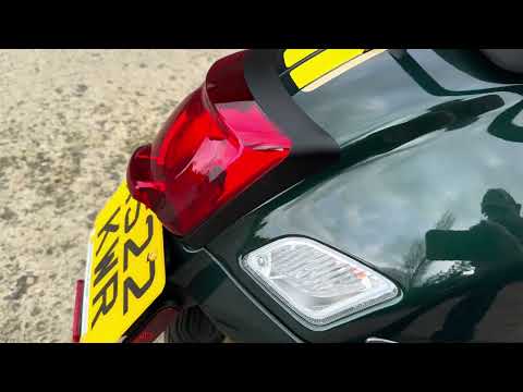 2022 Piaggio Vespa GTS 300 hpe Super Racing Sixties ABS