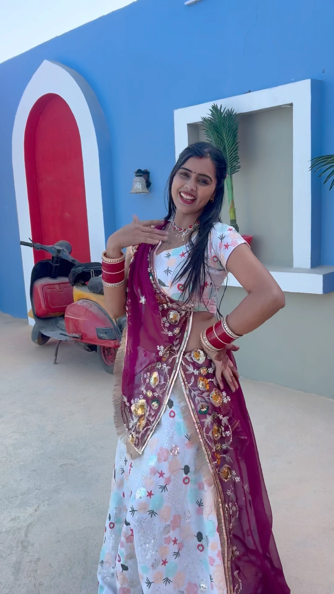 कैसे रहूँगी मम्मी काले के sang #shortvideo #dance #meenu #trending #ytshorts