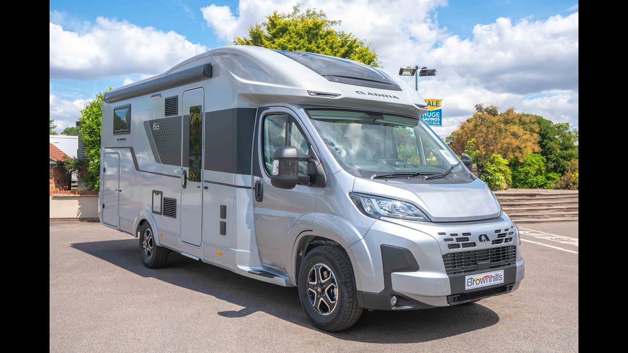 Adria 60Y- Matrix 670 SL - YouTube