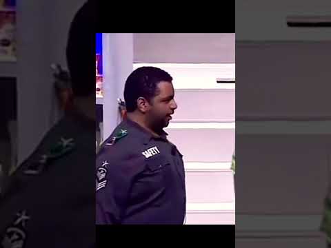 الفنان الاماراتي احمد العونان يقط على الفنان الكويتي خالد مظفر