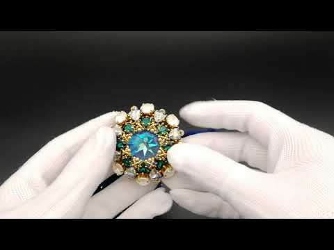 Брошь с кристаллами