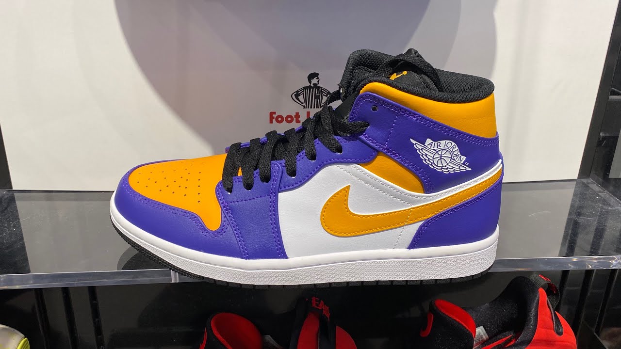 Souvenir Perceive accident Air Jordan 1 Mid “Lakers” 2022 - Style Code: DQ8426-517 - YouTube