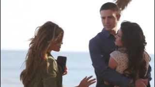 3 Posing Tips for Engagement Photos