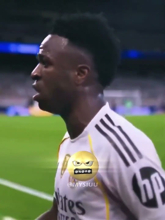 Vinícius Loses It😡