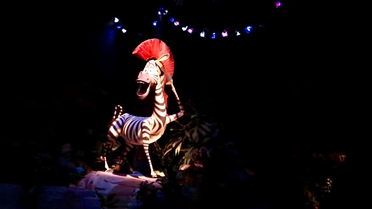 Universal Studios Singapore | Madagascar: A Crate Adventure