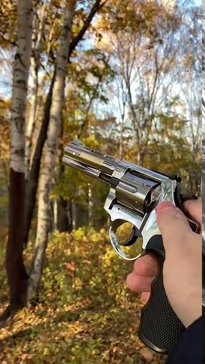 Револьвер TAURUS KURS - имитация выстрела патронами 9mm P.A.K - YouTube