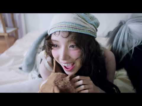 NMIXX - “Superior” M/V