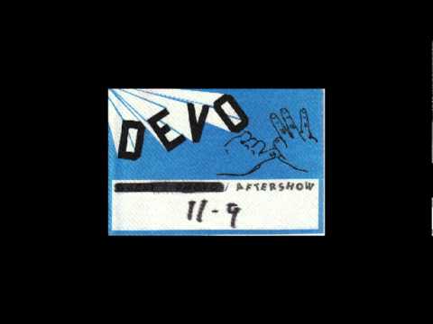 DEVO - Space Junk