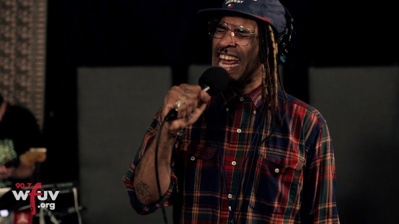 Velvet Negroni - "Confetti" (Live at WFUV)