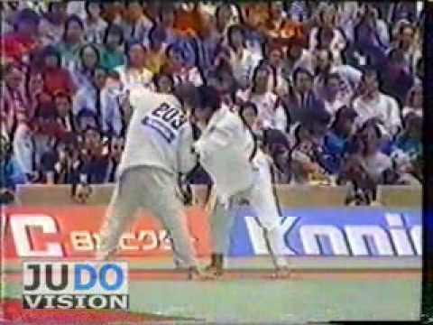 competition คืออะไร JUDO 1987 World Championships: Yosuke Yamamoto 山本 洋祐 (JPN) - Warren Rosser (AUS)
