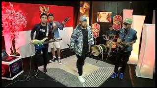 Quartetiga Ft. Willy Winarko - Sad