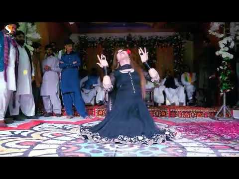 Uchi pahari |new beautiful dance |pari paro| in Lahore kamal dance