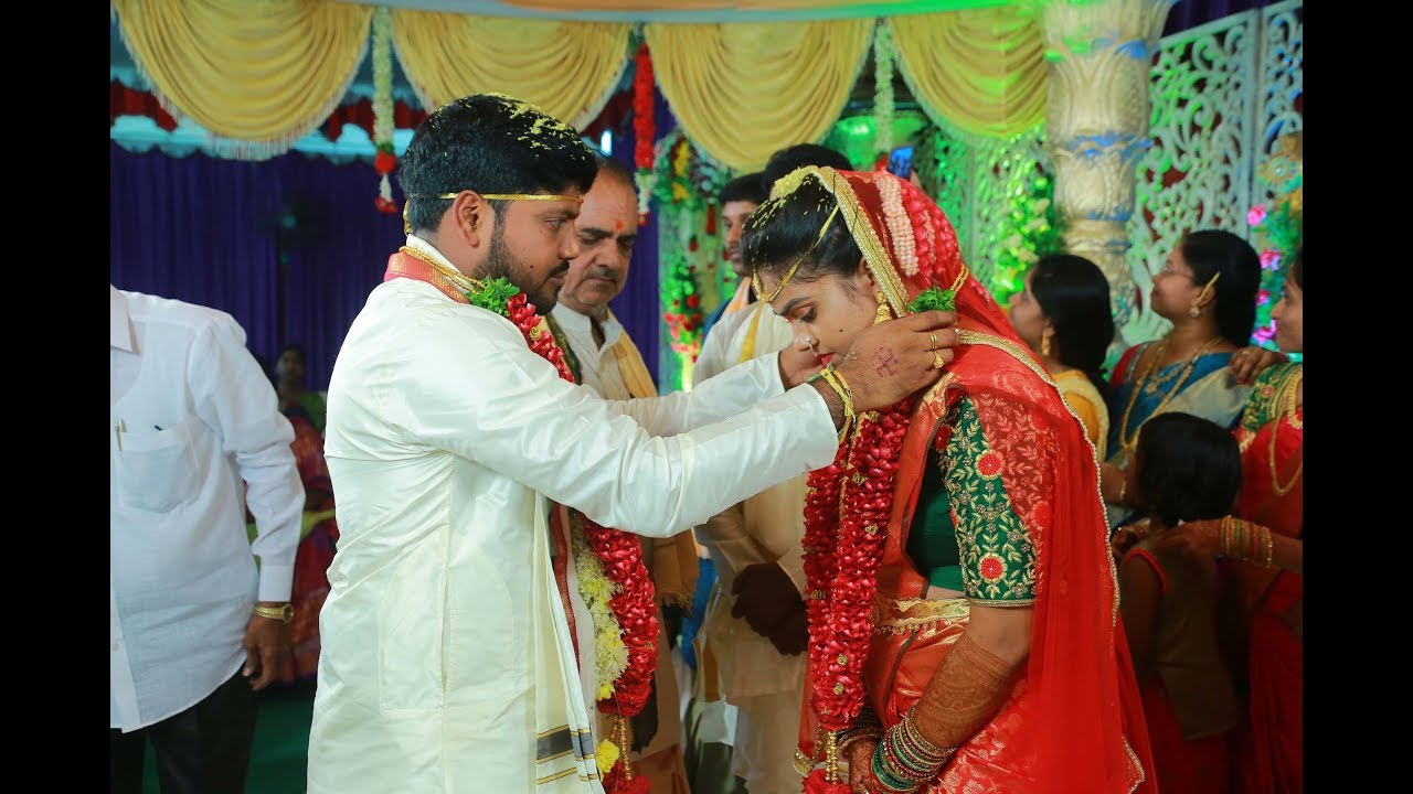 Varun Reddy + Mounika ...@ Wedding Highlights - YouTube