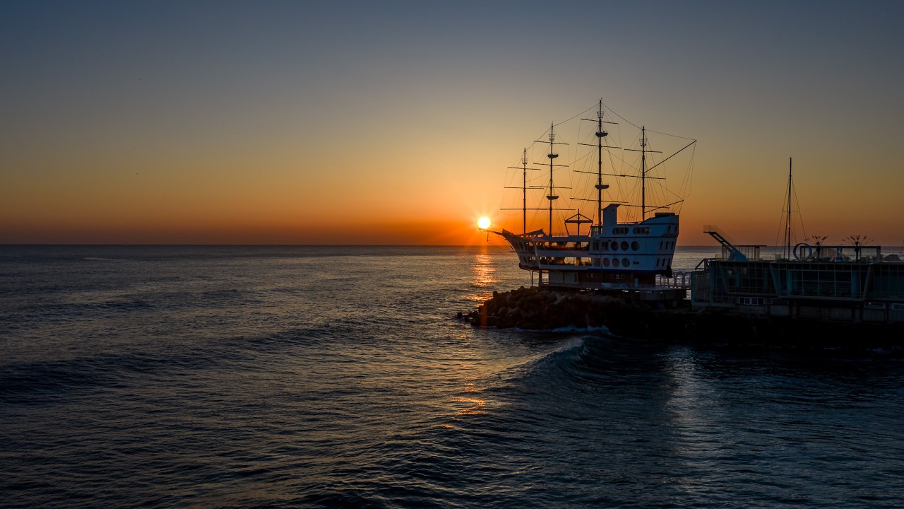 260218 일출도 노을이다~ 노을 속 정동진 (#노을 #일출 #mavic4pro #avata2 #정동진)