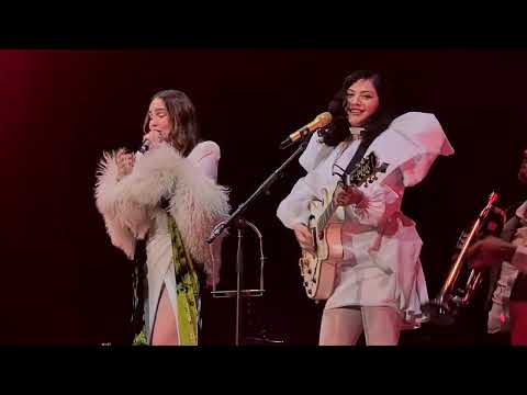 Si tú me quisieras – Mon Laferte  feat Belinda  –  Auditorio Nacional  – CDMX 2022