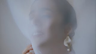 Video thumbnail of "Valeria Castro - la corriente (Videoclip Oficial)"