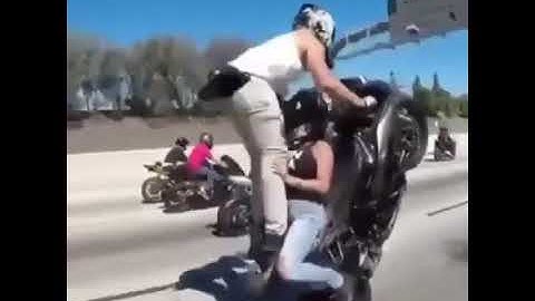 ¿mujer y hombre al sando caballito?