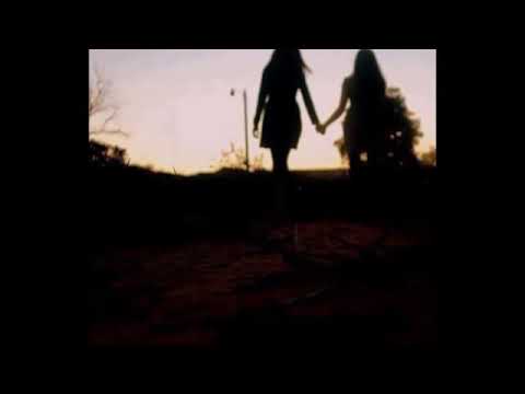 علي ورق الورد