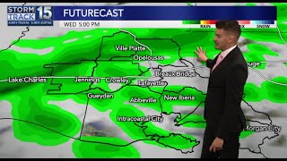 Clouds Return To Acadiana Today With A Few Showers Possible