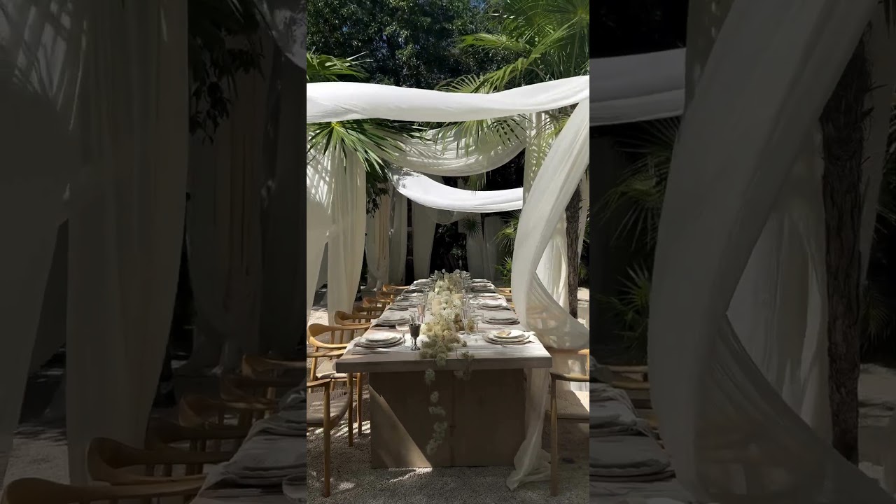 Table decoration idea for outdoor event  