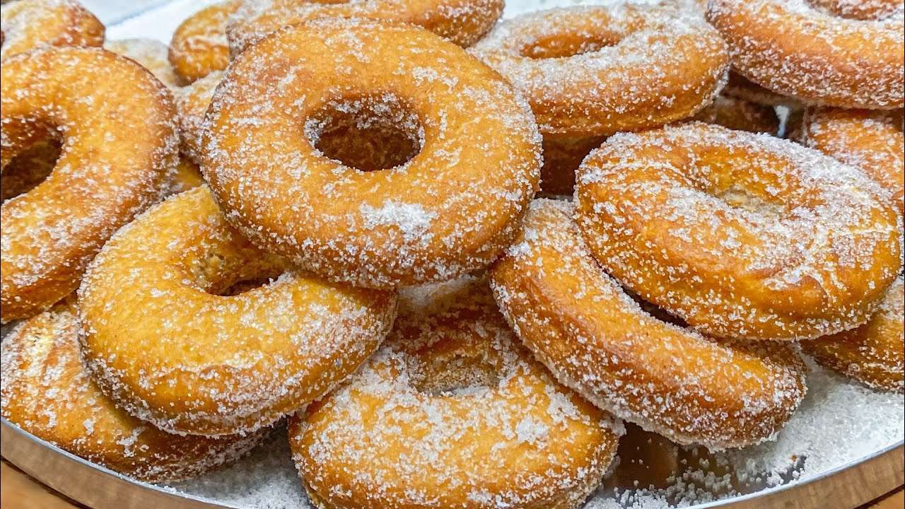VOCÊS PRECISAM FAZER ESSA RECEITA DE ROSQUINHA CASEIRA FRITA | DESMANCHA NA BOCA | Gabriel Freitas