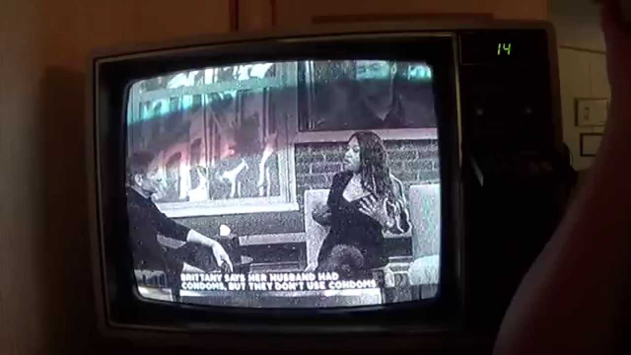 Inside the 1985 Zenith System 3 for repair attempts YouTube