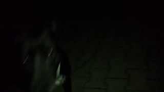 Kara seytanla karanlikta dans