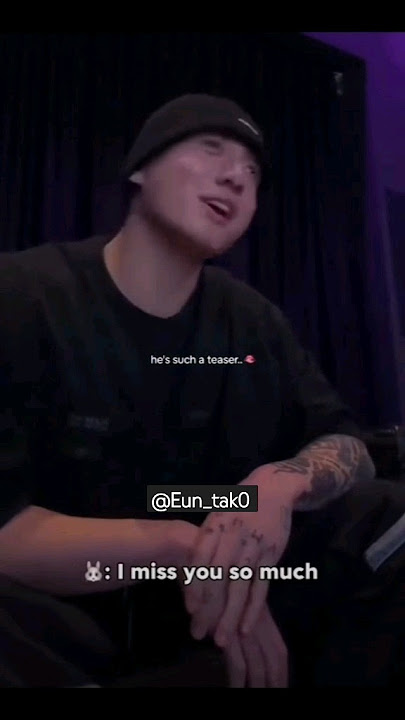 when jeykeyy become shy as red tomato 😅❤😚 #jungkook #vlive #borahae #foryou