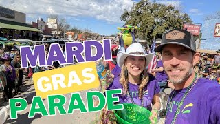 We were in a Mardi Gras Parade! #mardigras #fattuesday #parade